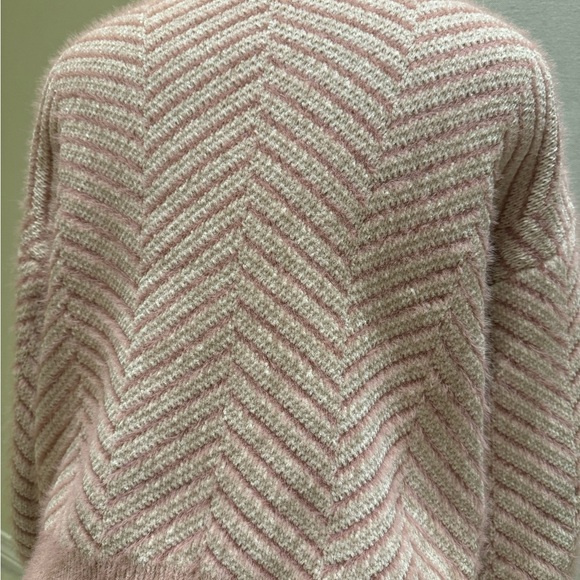 Sweater - Picture 5 of 5